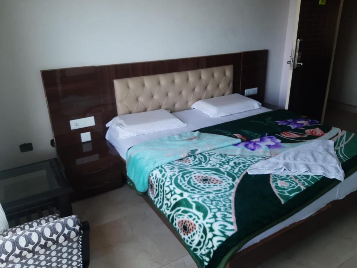 Destiny Hotel Solan Εξωτερικό φωτογραφία
